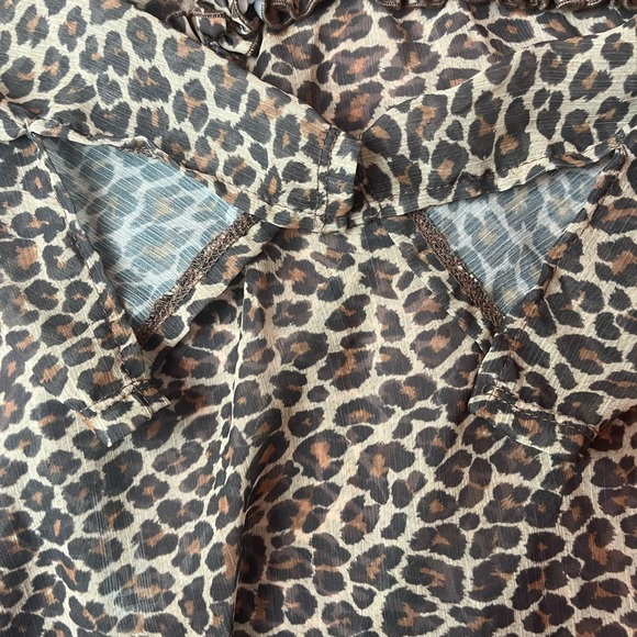 UjENA Sheer Leopard Top / Beach Coverup Medium - Picture 9 of 9